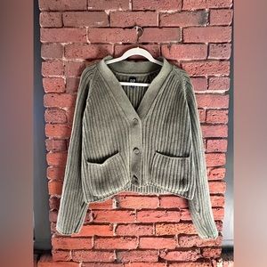 Gap Chunky Rib Pocket Cardigan in Vintage Flight Green